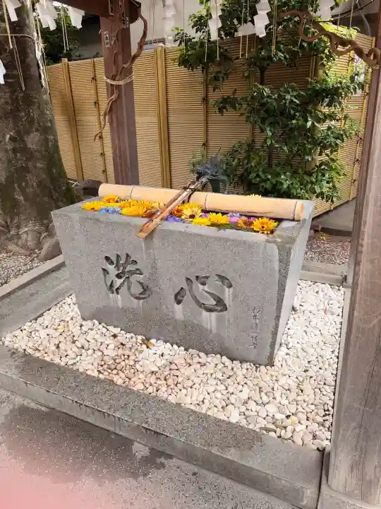 蛇窪神社の{uncategorized: "未分類", other: "その他", undefined: "問題あり", building: "その他建物", grave: "お墓", sacred_gate: "鳥居", guardian: "狛犬", statue: "像", buddha: "仏像", history: "歴史", nature: "自然", garden: "庭園", animal: "動物", pagoda: "塔", temizu: "手水舎", mountain_gate: "山門・神門", sanctuary: "本殿・本堂", subordinate: "末社・摂社", art: "芸術", scenery: "景色", jizo: "地蔵", ema: "絵馬", goshuin: "御朱印", omikuji: "おみくじ", items: "授与品その他", amulet: "お守り", goshuincho: "御朱印帳", eats: "食事", festival: "お祭り", votive_dance: "神楽", shichigosan: "七五三参", wedding: "結婚式", experience: "体験その他", initially: "初詣", around: "周辺", anti_infection: "感染症対策"}