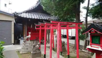 田中稲荷神社の鳥居