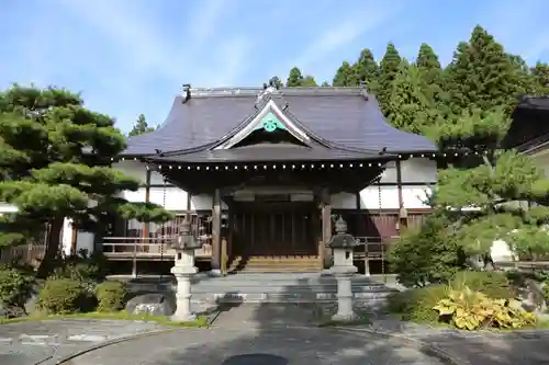 宝持院の本殿・本堂