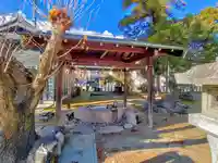 神明社の手水舎