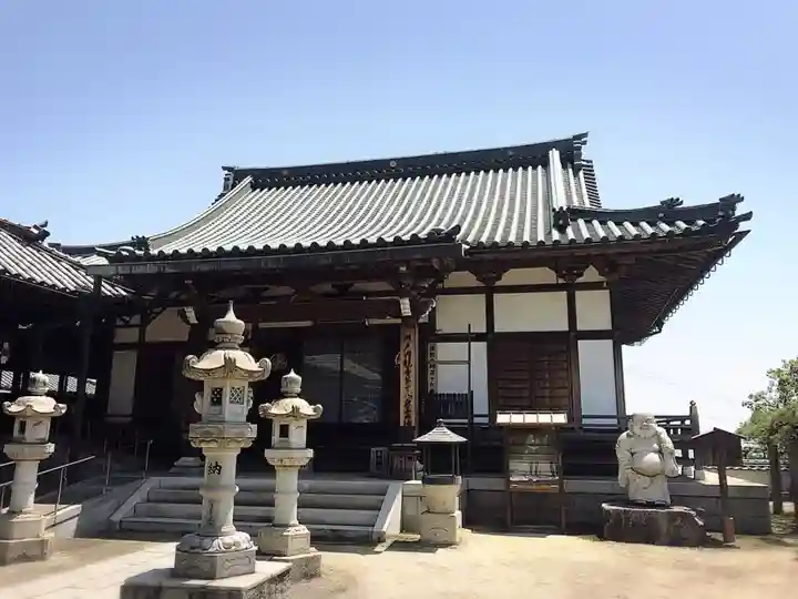 本性院の本殿・本堂