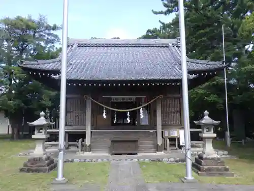 津毛利神社の本殿・本堂
