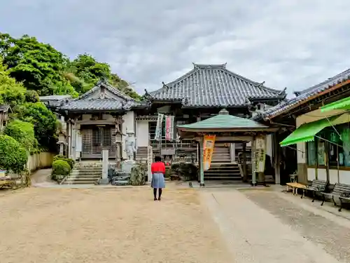 医徳院の本殿・本堂