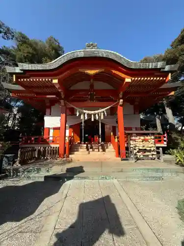 自由が丘熊野神社の{uncategorized: "未分類", other: "その他", undefined: "問題あり", building: "その他建物", grave: "お墓", sacred_gate: "鳥居", guardian: "狛犬", statue: "像", buddha: "仏像", history: "歴史", nature: "自然", garden: "庭園", animal: "動物", pagoda: "塔", temizu: "手水舎", mountain_gate: "山門・神門", sanctuary: "本殿・本堂", subordinate: "末社・摂社", art: "芸術", scenery: "景色", jizo: "地蔵", ema: "絵馬", goshuin: "御朱印", omikuji: "おみくじ", items: "授与品その他", amulet: "お守り", goshuincho: "御朱印帳", eats: "食事", festival: "お祭り", votive_dance: "神楽", shichigosan: "七五三参", wedding: "結婚式", experience: "体験その他", initially: "初詣", around: "周辺", anti_infection: "感染症対策"}
