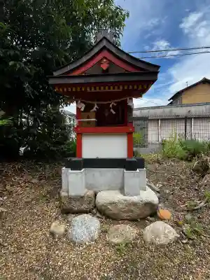 和爾下神社の{uncategorized: "未分類", other: "その他", undefined: "問題あり", building: "その他建物", grave: "お墓", sacred_gate: "鳥居", guardian: "狛犬", statue: "像", buddha: "仏像", history: "歴史", nature: "自然", garden: "庭園", animal: "動物", pagoda: "塔", temizu: "手水舎", mountain_gate: "山門・神門", sanctuary: "本殿・本堂", subordinate: "末社・摂社", art: "芸術", scenery: "景色", jizo: "地蔵", ema: "絵馬", goshuin: "御朱印", omikuji: "おみくじ", items: "授与品その他", amulet: "お守り", goshuincho: "御朱印帳", eats: "食事", festival: "お祭り", votive_dance: "神楽", shichigosan: "七五三参", wedding: "結婚式", experience: "体験その他", initially: "初詣", around: "周辺", anti_infection: "感染症対策"}
