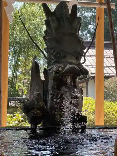 北口本宮冨士浅間神社の手水舎