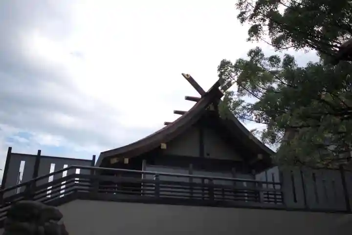 高﨑神社の本殿・本堂