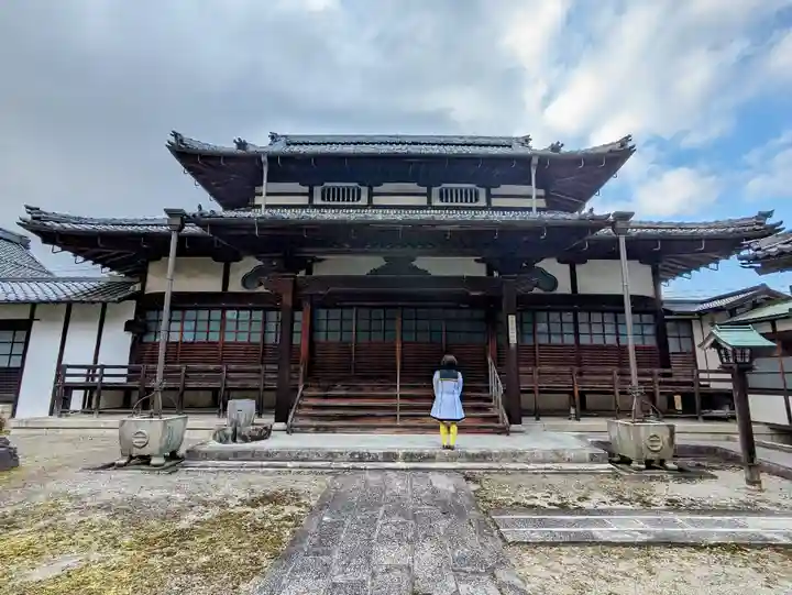 齢仙寺の本殿・本堂