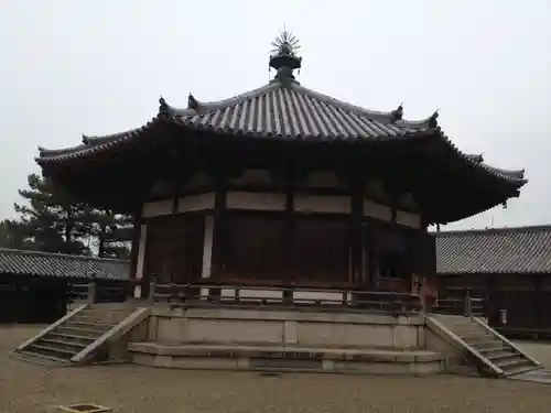 法隆寺 夢殿の本殿