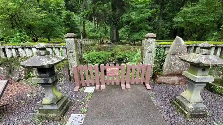 人穴浅間神社のその他建物