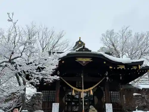 行田八幡神社の{uncategorized: "未分類", other: "その他", undefined: "問題あり", building: "その他建物", grave: "お墓", sacred_gate: "鳥居", guardian: "狛犬", statue: "像", buddha: "仏像", history: "歴史", nature: "自然", garden: "庭園", animal: "動物", pagoda: "塔", temizu: "手水舎", mountain_gate: "山門・神門", sanctuary: "本殿・本堂", subordinate: "末社・摂社", art: "芸術", scenery: "景色", jizo: "地蔵", ema: "絵馬", goshuin: "御朱印", omikuji: "おみくじ", items: "授与品その他", amulet: "お守り", goshuincho: "御朱印帳", eats: "食事", festival: "お祭り", votive_dance: "神楽", shichigosan: "七五三参", wedding: "結婚式", experience: "体験その他", initially: "初詣", around: "周辺", anti_infection: "感染症対策"}