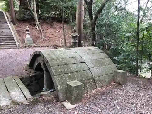 八坂神社・境内社川枯社の建物その他