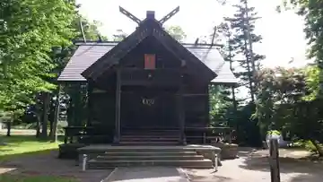 芽生神社の本殿・本堂