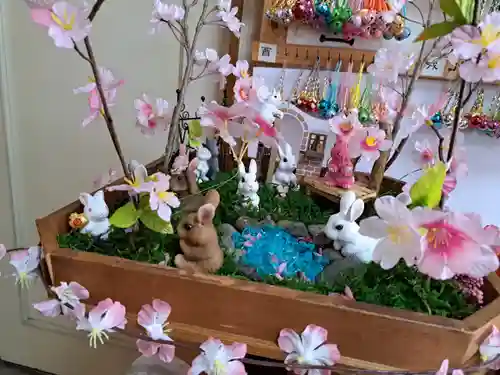 彌彦神社　(伊夜日子神社)の像