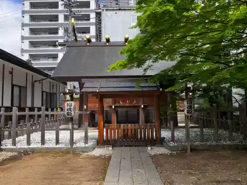 四柱神社の建物その他