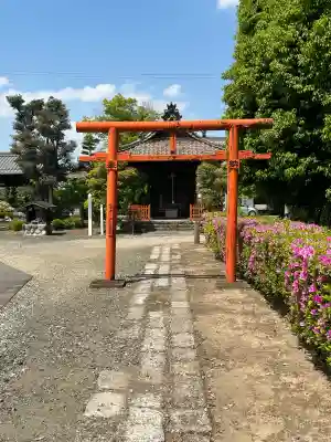 玉春稲荷大明神(岐阜県)