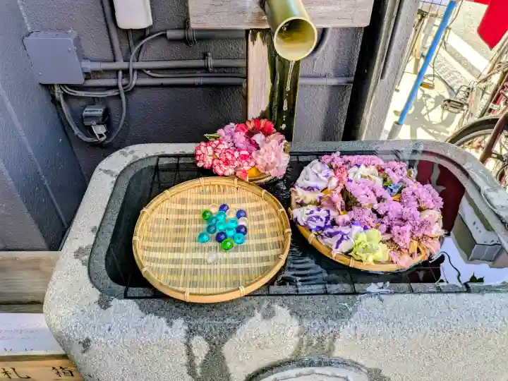 剣神社の{uncategorized: "未分類", other: "その他", undefined: "問題あり", building: "その他建物", grave: "お墓", sacred_gate: "鳥居", guardian: "狛犬", statue: "像", buddha: "仏像", history: "歴史", nature: "自然", garden: "庭園", animal: "動物", pagoda: "塔", temizu: "手水舎", mountain_gate: "山門・神門", sanctuary: "本殿・本堂", subordinate: "末社・摂社", art: "芸術", scenery: "景色", jizo: "地蔵", ema: "絵馬", goshuin: "御朱印", omikuji: "おみくじ", items: "授与品その他", amulet: "お守り", goshuincho: "御朱印帳", eats: "食事", festival: "お祭り", votive_dance: "神楽", shichigosan: "七五三参", wedding: "結婚式", experience: "体験その他", initially: "初詣", around: "周辺", anti_infection: "感染症対策"}