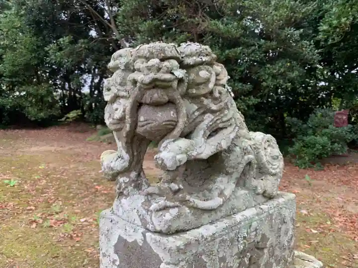 八幡神社の狛犬