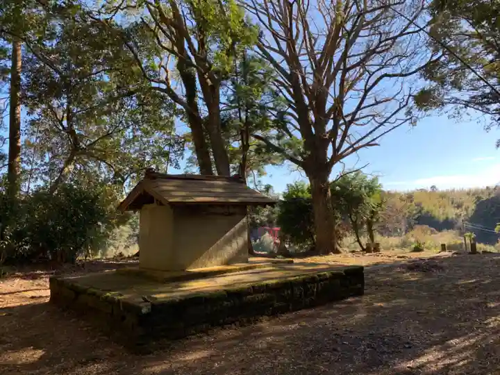 神社跡の本殿・本堂