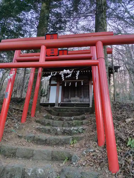 稲荷社(忍野八海 出口池)(山梨県)