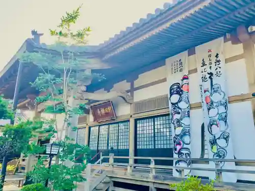 朝日寺の本殿・本堂