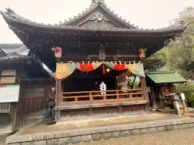 安久美神戸神明社の{uncategorized: "未分類", other: "その他", undefined: "問題あり", building: "その他建物", grave: "お墓", sacred_gate: "鳥居", guardian: "狛犬", statue: "像", buddha: "仏像", history: "歴史", nature: "自然", garden: "庭園", animal: "動物", pagoda: "塔", temizu: "手水舎", mountain_gate: "山門・神門", sanctuary: "本殿・本堂", subordinate: "末社・摂社", art: "芸術", scenery: "景色", jizo: "地蔵", ema: "絵馬", goshuin: "御朱印", omikuji: "おみくじ", items: "授与品その他", amulet: "お守り", goshuincho: "御朱印帳", eats: "食事", festival: "お祭り", votive_dance: "神楽", shichigosan: "七五三参", wedding: "結婚式", experience: "体験その他", initially: "初詣", around: "周辺", anti_infection: "感染症対策"}