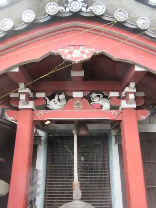 美喜井稲荷の本殿・本堂