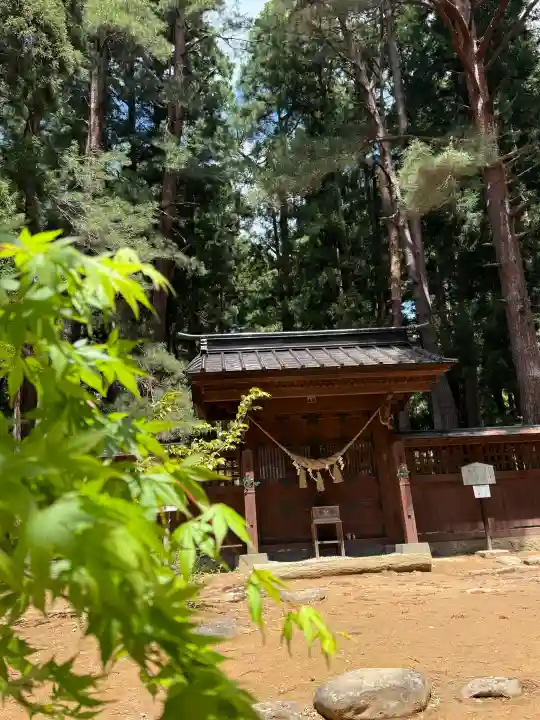 土津神社奥之院の{uncategorized: "未分類", other: "その他", undefined: "問題あり", building: "その他建物", grave: "お墓", sacred_gate: "鳥居", guardian: "狛犬", statue: "像", buddha: "仏像", history: "歴史", nature: "自然", garden: "庭園", animal: "動物", pagoda: "塔", temizu: "手水舎", mountain_gate: "山門・神門", sanctuary: "本殿・本堂", subordinate: "末社・摂社", art: "芸術", scenery: "景色", jizo: "地蔵", ema: "絵馬", goshuin: "御朱印", omikuji: "おみくじ", items: "授与品その他", amulet: "お守り", goshuincho: "御朱印帳", eats: "食事", festival: "お祭り", votive_dance: "神楽", shichigosan: "七五三参", wedding: "結婚式", experience: "体験その他", initially: "初詣", around: "周辺", anti_infection: "感染症対策"}