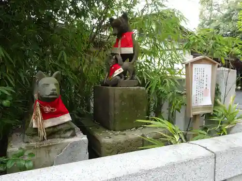 白笹稲荷神社の狛犬