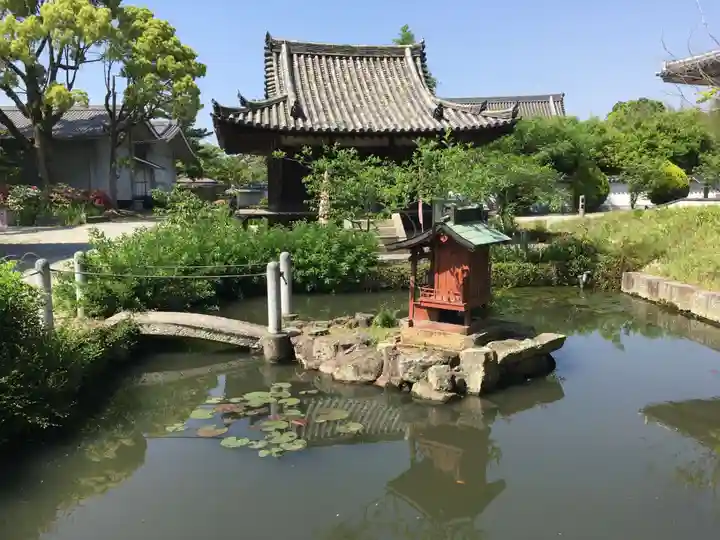 鶴林寺の末社・摂社