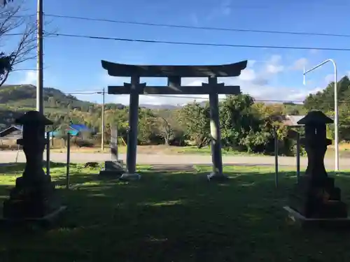 豊里神社の鳥居