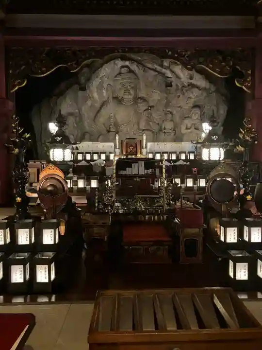 日石寺の{uncategorized: "未分類", other: "その他", undefined: "問題あり", building: "その他建物", grave: "お墓", sacred_gate: "鳥居", guardian: "狛犬", statue: "像", buddha: "仏像", history: "歴史", nature: "自然", garden: "庭園", animal: "動物", pagoda: "塔", temizu: "手水舎", mountain_gate: "山門・神門", sanctuary: "本殿・本堂", subordinate: "末社・摂社", art: "芸術", scenery: "景色", jizo: "地蔵", ema: "絵馬", goshuin: "御朱印", omikuji: "おみくじ", items: "授与品その他", amulet: "お守り", goshuincho: "御朱印帳", eats: "食事", festival: "お祭り", votive_dance: "神楽", shichigosan: "七五三参", wedding: "結婚式", experience: "体験その他", initially: "初詣", around: "周辺", anti_infection: "感染症対策"}