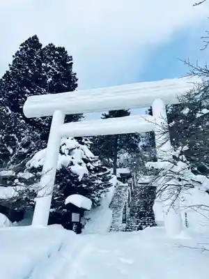 土津神社|こどもと出世の神さまの鳥居