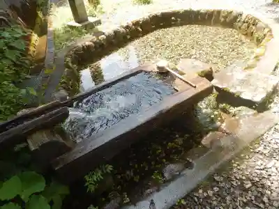 荒田口不動尊の手水舎