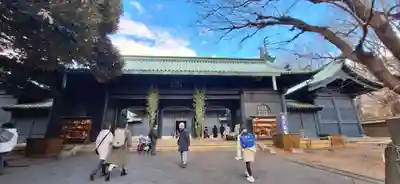 湯島聖堂の山門・神門