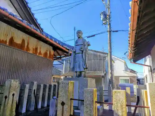 高田寺の像