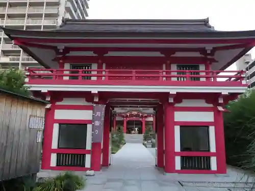 成子天神社の山門