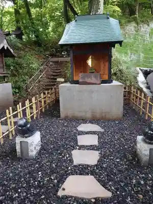 熊野皇大神社の末社・摂社