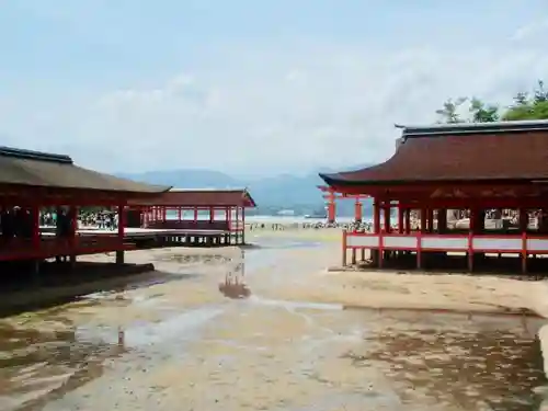 厳島神社の建物その他