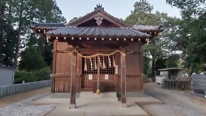 生目八幡神社の本殿