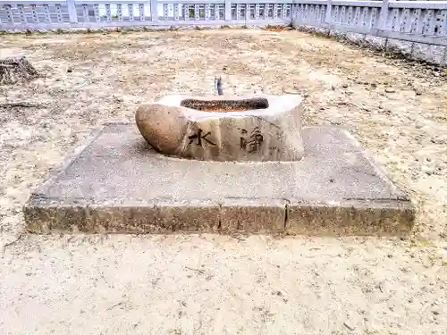 越野神社の手水舎