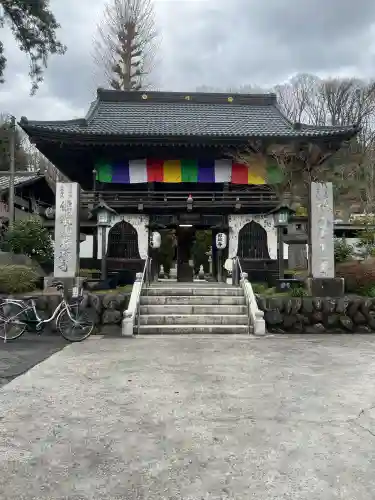 野坂寺の{uncategorized: "未分類", other: "その他", undefined: "問題あり", building: "その他建物", grave: "お墓", sacred_gate: "鳥居", guardian: "狛犬", statue: "像", buddha: "仏像", history: "歴史", nature: "自然", garden: "庭園", animal: "動物", pagoda: "塔", temizu: "手水舎", mountain_gate: "山門・神門", sanctuary: "本殿・本堂", subordinate: "末社・摂社", art: "芸術", scenery: "景色", jizo: "地蔵", ema: "絵馬", goshuin: "御朱印", omikuji: "おみくじ", items: "授与品その他", amulet: "お守り", goshuincho: "御朱印帳", eats: "食事", festival: "お祭り", votive_dance: "神楽", shichigosan: "七五三参", wedding: "結婚式", experience: "体験その他", initially: "初詣", around: "周辺", anti_infection: "感染症対策"}