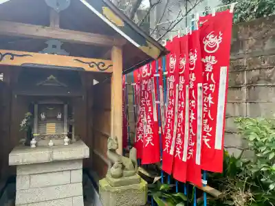 豊川稲荷分霊社の{uncategorized: "未分類", other: "その他", undefined: "問題あり", building: "その他建物", grave: "お墓", sacred_gate: "鳥居", guardian: "狛犬", statue: "像", buddha: "仏像", history: "歴史", nature: "自然", garden: "庭園", animal: "動物", pagoda: "塔", temizu: "手水舎", mountain_gate: "山門・神門", sanctuary: "本殿・本堂", subordinate: "末社・摂社", art: "芸術", scenery: "景色", jizo: "地蔵", ema: "絵馬", goshuin: "御朱印", omikuji: "おみくじ", items: "授与品その他", amulet: "お守り", goshuincho: "御朱印帳", eats: "食事", festival: "お祭り", votive_dance: "神楽", shichigosan: "七五三参", wedding: "結婚式", experience: "体験その他", initially: "初詣", around: "周辺", anti_infection: "感染症対策"}