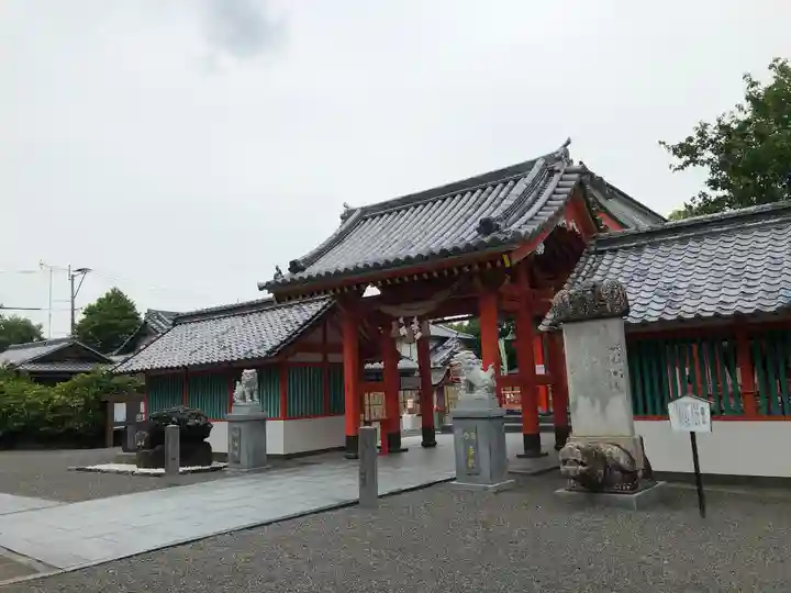 八代神社の山門・神門