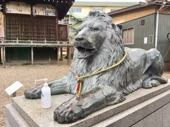 三囲神社の狛犬