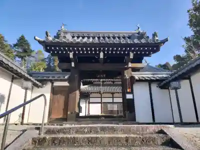 玉滝寺の{uncategorized: "未分類", other: "その他", undefined: "問題あり", building: "その他建物", grave: "お墓", sacred_gate: "鳥居", guardian: "狛犬", statue: "像", buddha: "仏像", history: "歴史", nature: "自然", garden: "庭園", animal: "動物", pagoda: "塔", temizu: "手水舎", mountain_gate: "山門・神門", sanctuary: "本殿・本堂", subordinate: "末社・摂社", art: "芸術", scenery: "景色", jizo: "地蔵", ema: "絵馬", goshuin: "御朱印", omikuji: "おみくじ", items: "授与品その他", amulet: "お守り", goshuincho: "御朱印帳", eats: "食事", festival: "お祭り", votive_dance: "神楽", shichigosan: "七五三参", wedding: "結婚式", experience: "体験その他", initially: "初詣", around: "周辺", anti_infection: "感染症対策"}