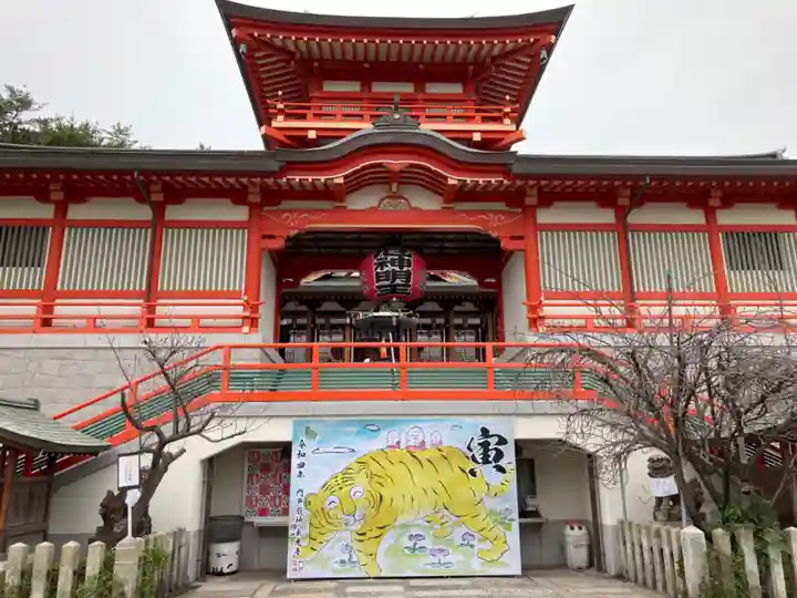 門戸厄神東光寺の本殿・本堂