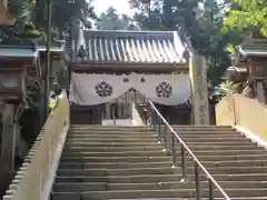 宝山寺の山門