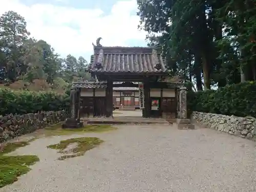 真楽寺の山門