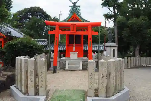 多治速比売神社の末社